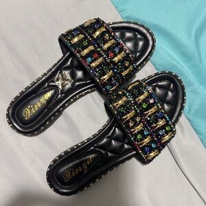 Black and Gold Women's Slide Sandals